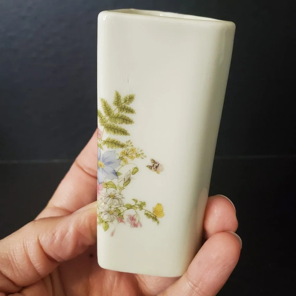 Takahashi Fern San Francisco Floral Mini Heart‎ Shaped Bud Vase 4 Inch Japan